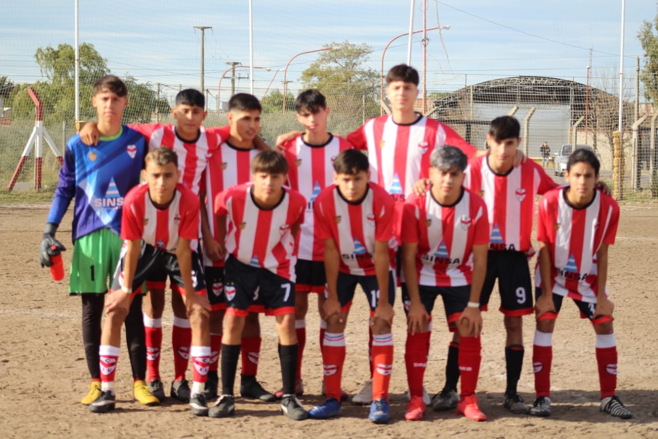 MENORES Y JUVENILES B: JUVENTUD UNIDA JUGO ANTE LIBERTAD