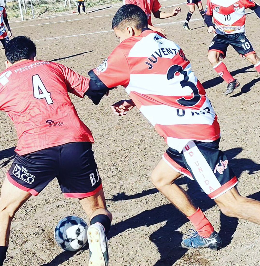 MENORES Y JUVENILES B: JUVENTUD UNIDA JUGO ANTE DUBLIN