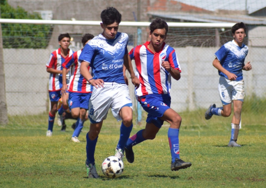 FUTBOL MENOR Y JUVENIL: ROSARIO ENFRENTA A LA ARMONIA