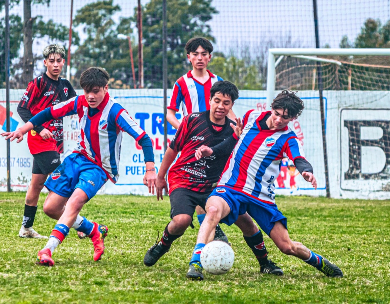 CLASICOS DE MENORES: ROSARIO Y SPORTING REPARTIERON PUNTOS EN EL COLOSO