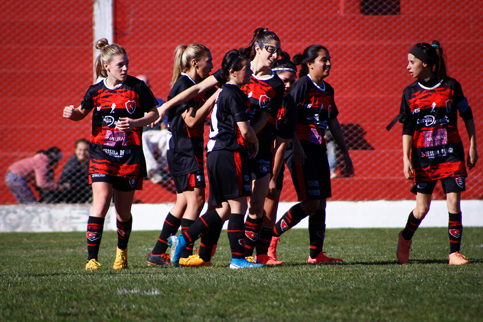 SPORTING FEMENINO QUIERE SEGUIR DE RACHA ANTE OLIMPO EN EL MENDIZABAL