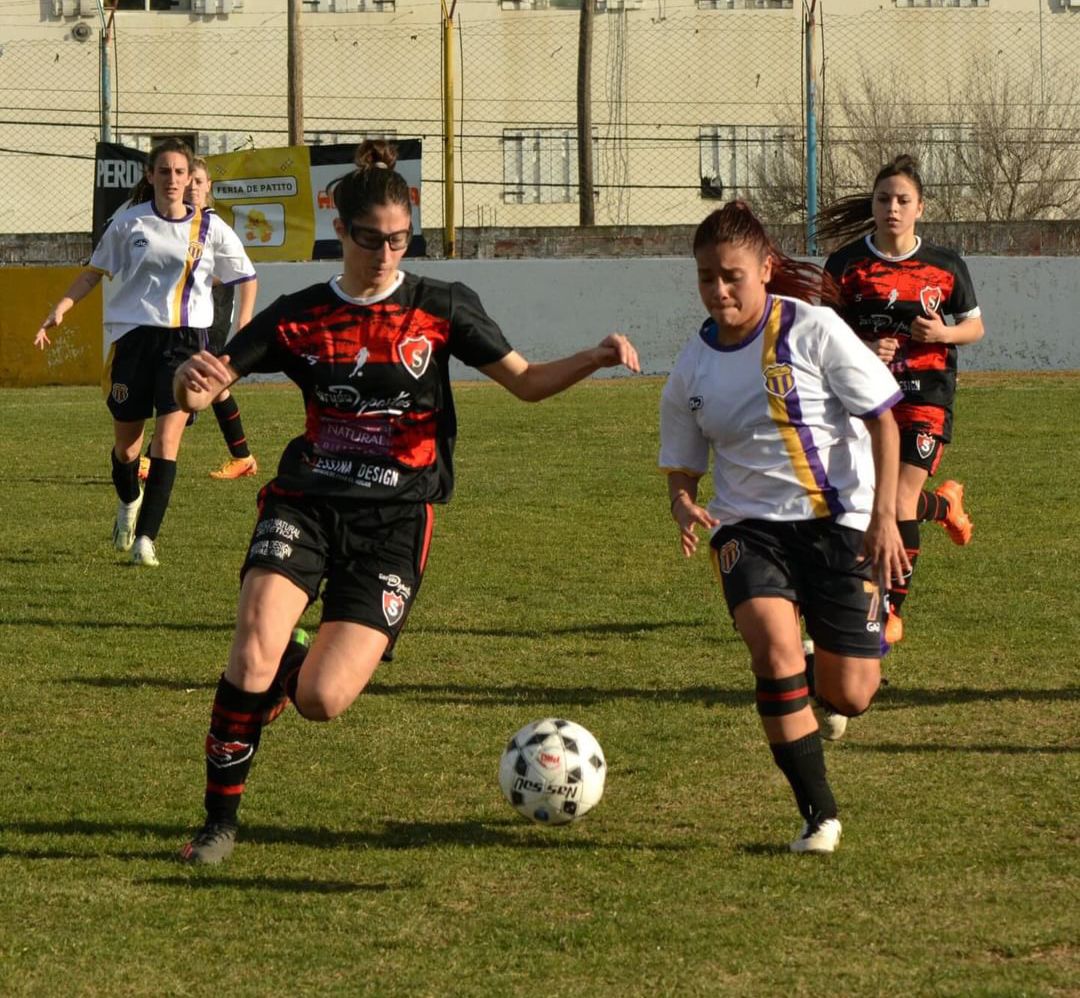 SPORTING CAYO ANTE LAS CAMPEONAS EN EL POLIGONO