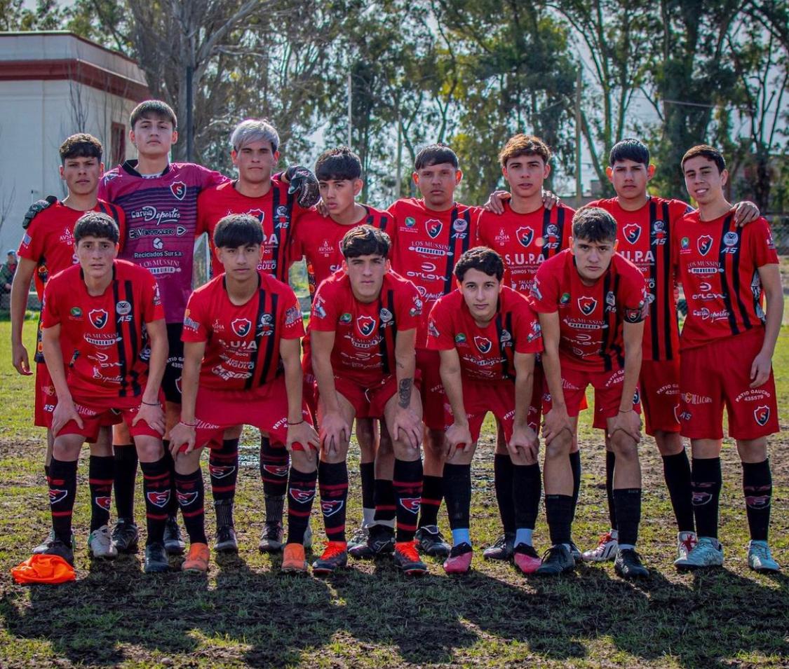 FUTBOL MENOR Y JUVENIL: SPORTING ENFRENTO A SAN FRANCISCO