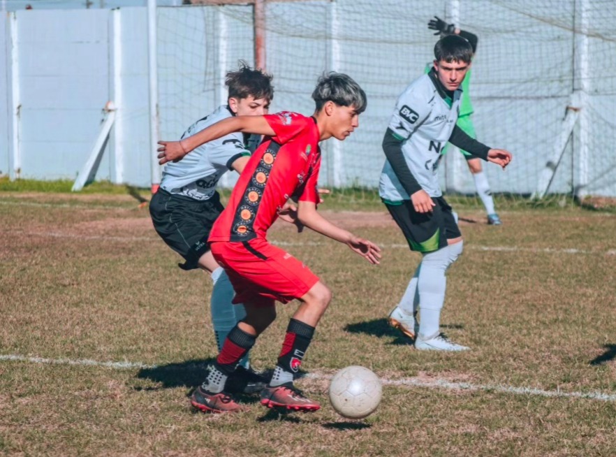 MENORES Y JUVENILES: SPORTING JUEGA ANTE BELLA VISTA