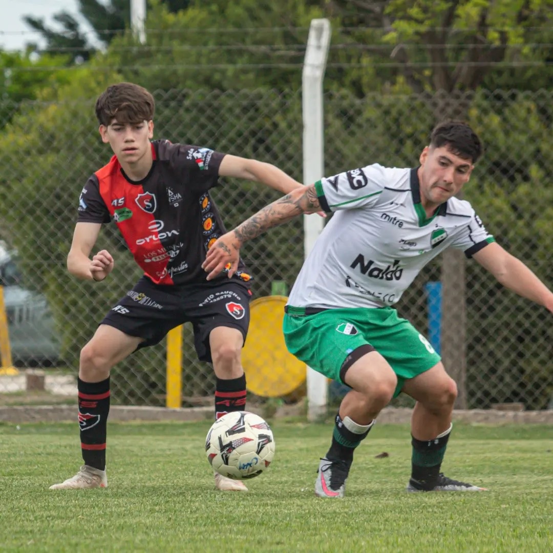 MENORES Y JUVENILES: SPORTING ENFRENTO A VILLA MITRE