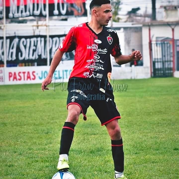 EL EX SPORTING RODRIGO GONZALEZ JUGARA EN ROSARIO