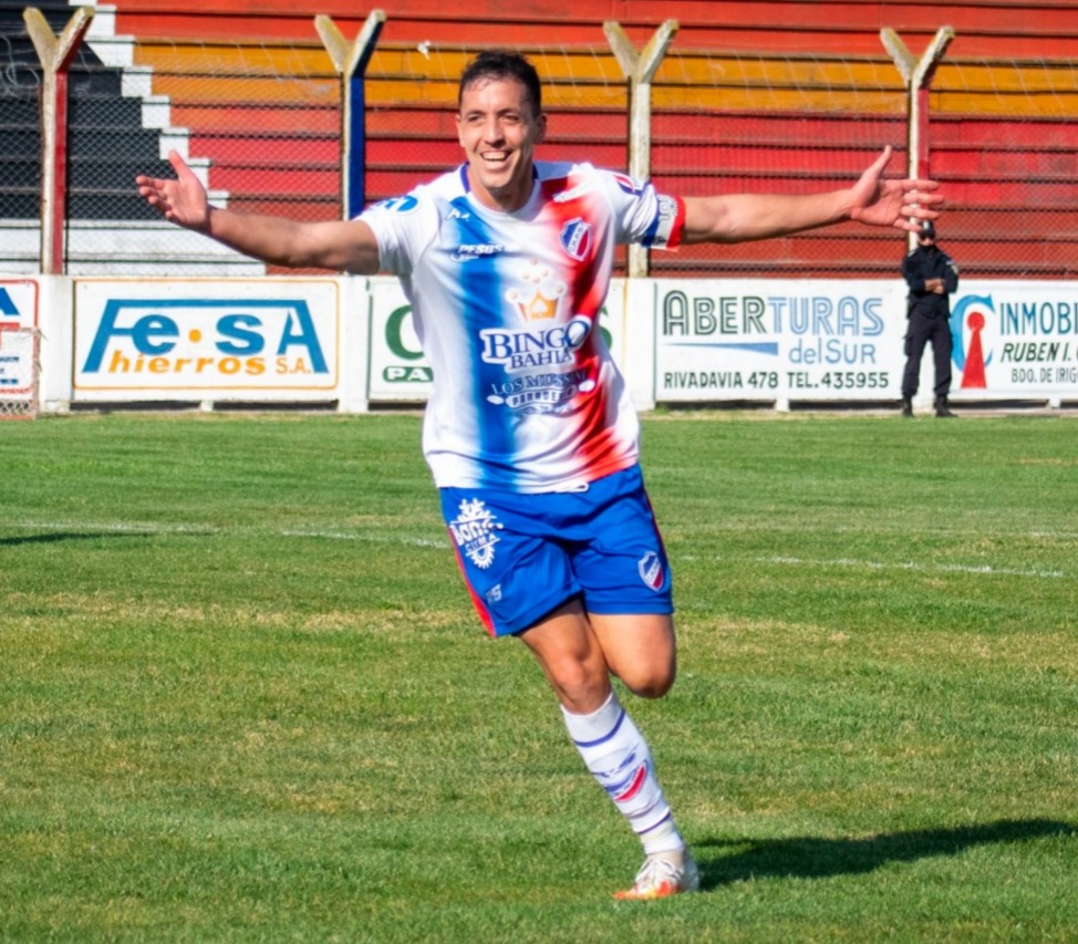EN LA DESPEDIDA DE AGUSTIN TROTTA, ROSARIO RECIBE A SANSINENA