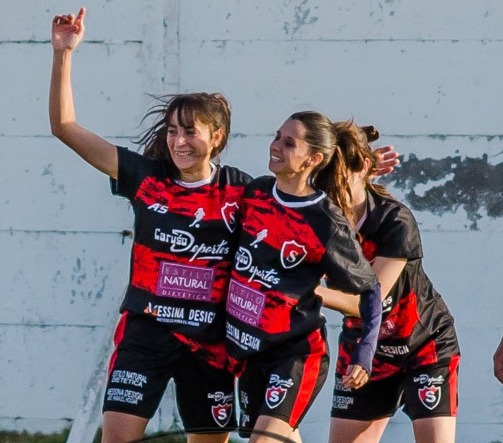SPORTING FEMENINO RECIBE A HURACAN EN EL MENDIZABAL